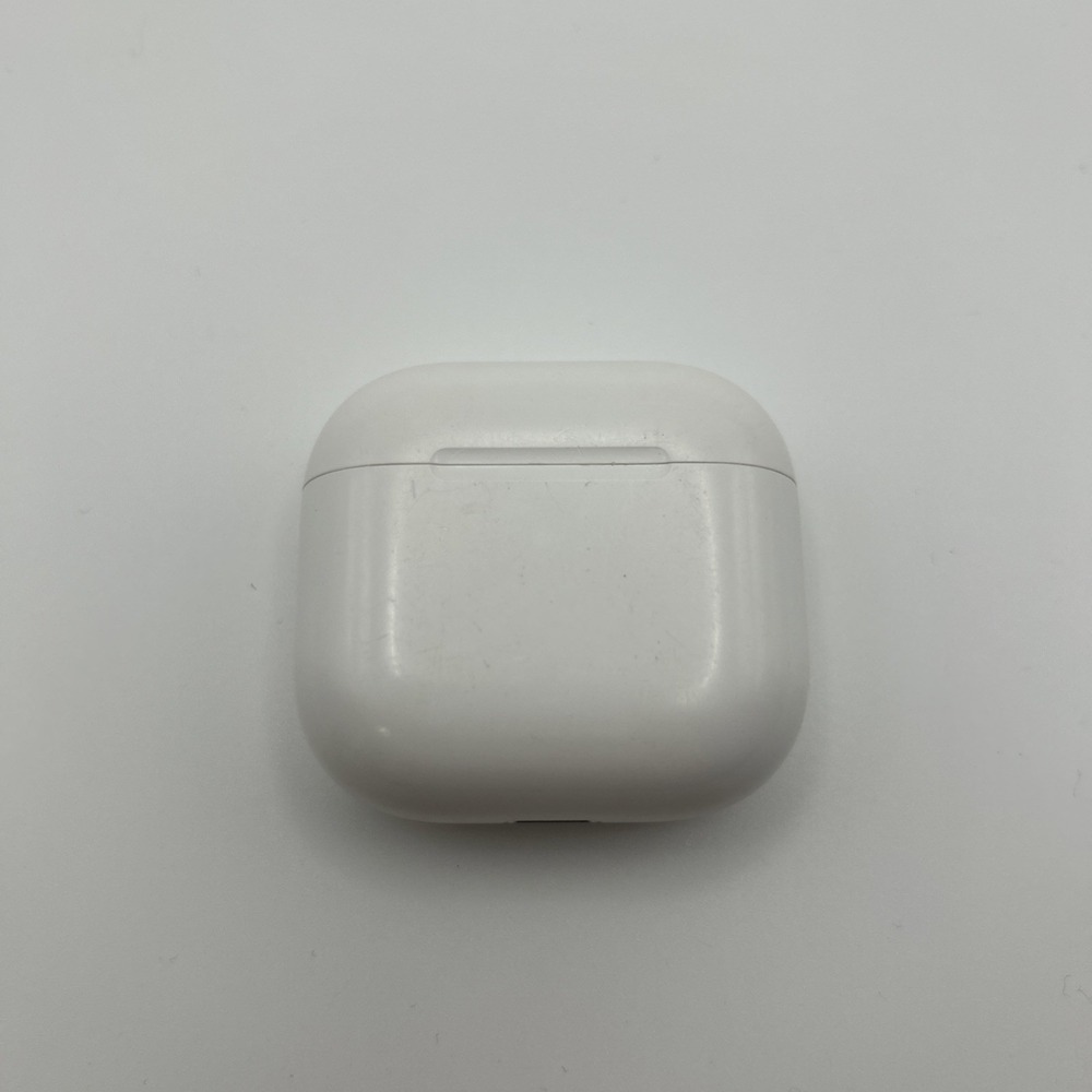 Apple AirPods 4 Charging Case  (Without ANC)‎ - A3058 (No AirPods) - Good